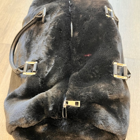Z Gallerie Natasha weekender fur tote bag - Picture 12 of 14